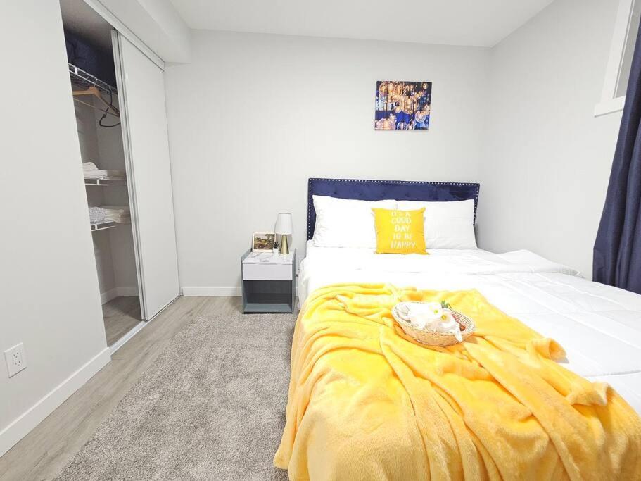 Cozy Suites In Calgary Area Balzac Exteriér fotografie